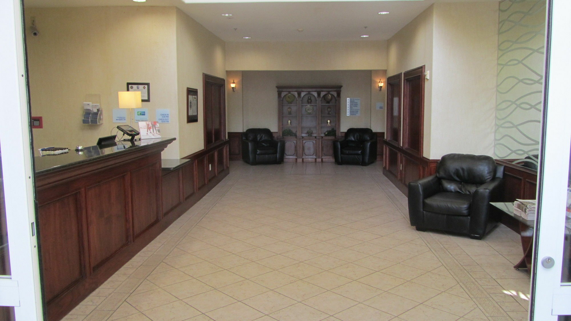 Holiday Inn Express Hotel And Suites Weslaco By Ihg Exterior foto